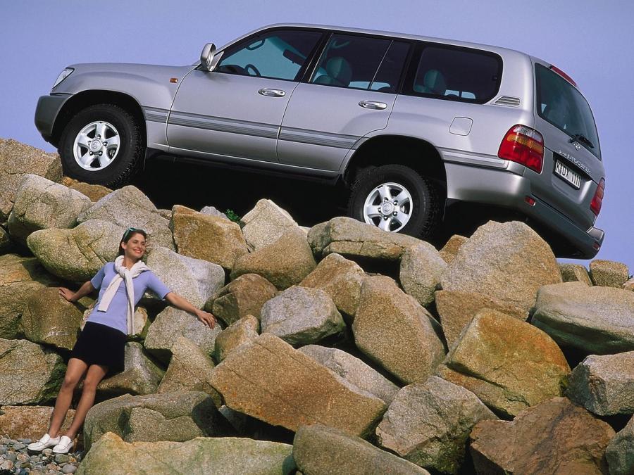  Toyota Land Cruiser 100 VX (J100-101) 1998 года  (фото 44 из 58)